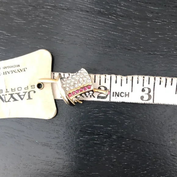 Vintage Rhinestone Brooch - Picture 5 of 8